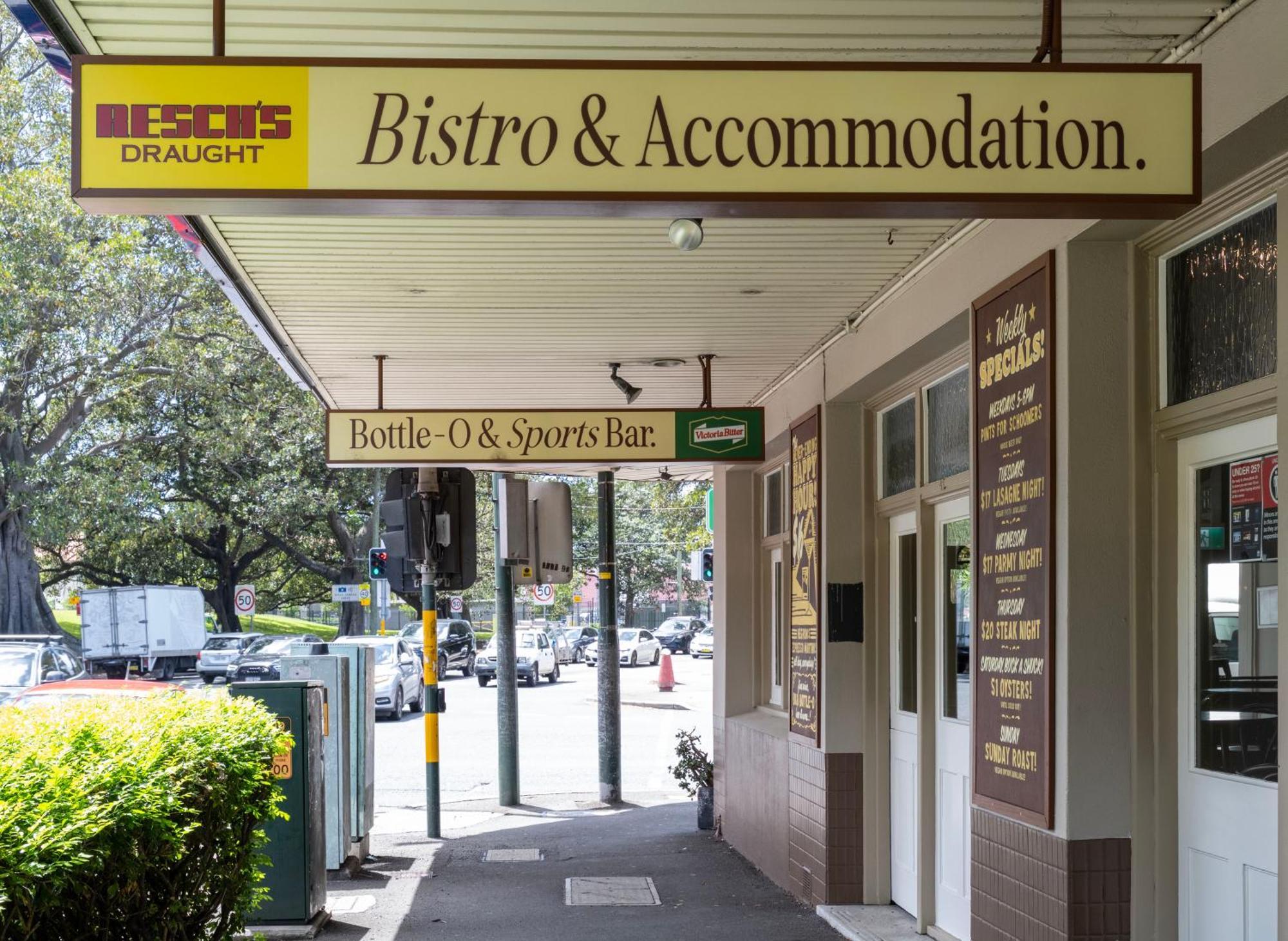 Bat And Ball Hostel Sydney Exterior photo